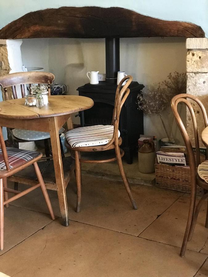 Lucy'S Tearoom Stow-on-the-Wold Exterior foto